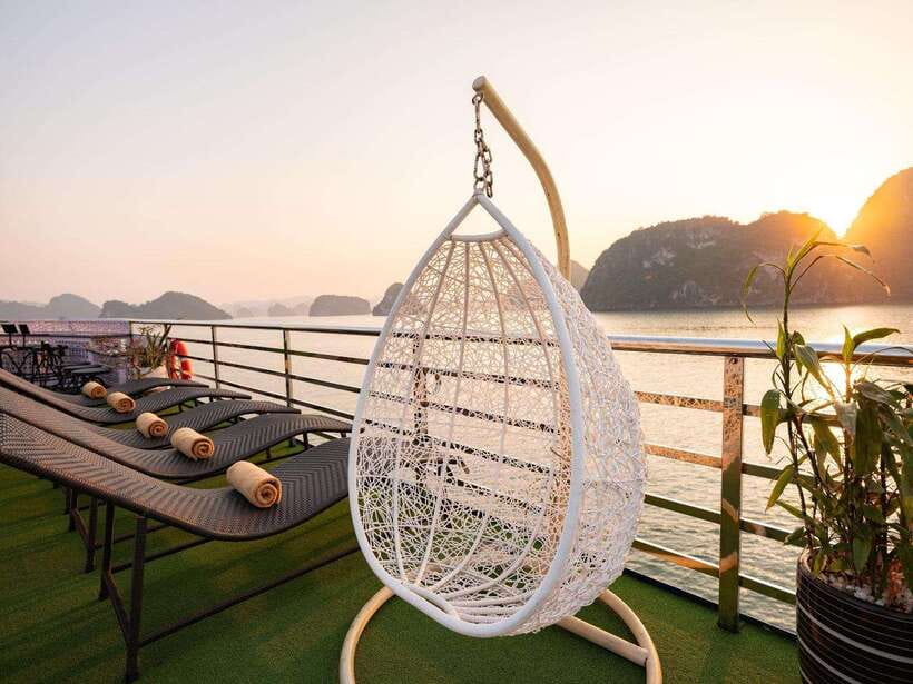 Hanoi: Full-Day Ha Long Bay on Luxury Cruise With Lunch - Overview of the Ha Long Bay Luxury Cruise