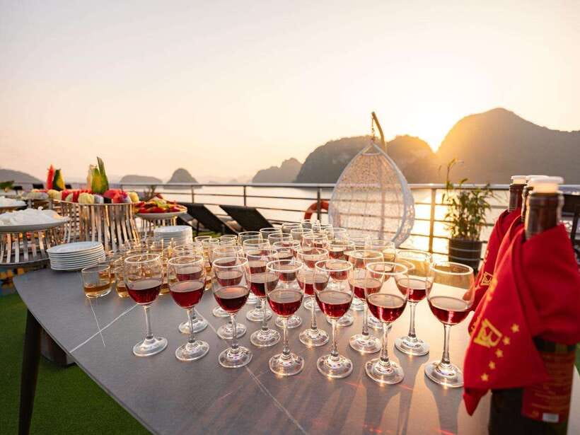Hanoi: Full-Day Ha Long Bay on Luxury Cruise With Lunch - Important Items to Bring