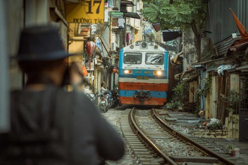 Hanoi: Guided City Tour - Discover the Heart of Vietnam - Itinerary Option 1: Food & Train Tour