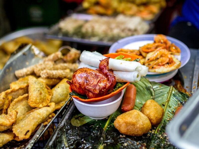 Hanoi: Guided Street Food Tour With Tastings - Food Experience