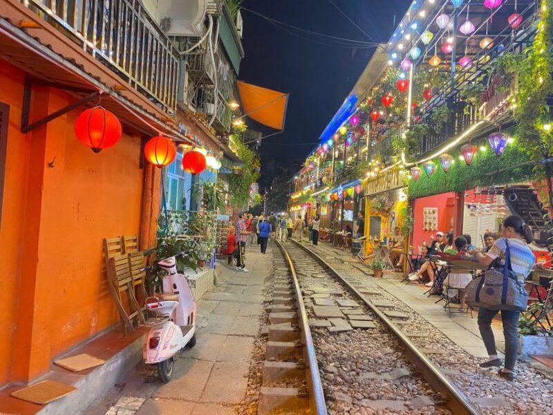 Hanoi: Guided Street Food Tour With Train Street Experience - Sampling Traditional Street Food