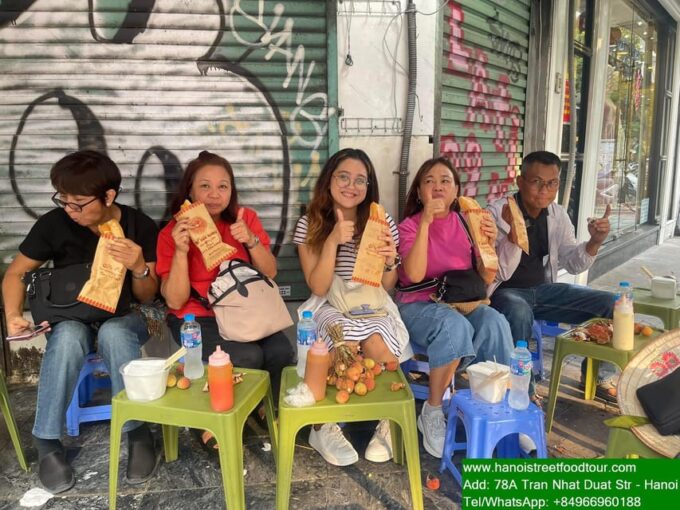 Hanoi: Guided Street Food Walking With the Train Street - Whats Included in the Tour