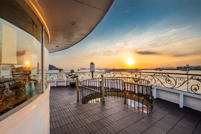 Hanoi: Halong Bay 2-Day Luxury Cruise Private Balcony & Cave - Tips for a Memorable Experience