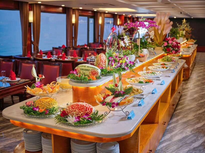 Hanoi: Halong Bay Full-Day Tour With 5-Star Diamond Cruise - Cruise Features