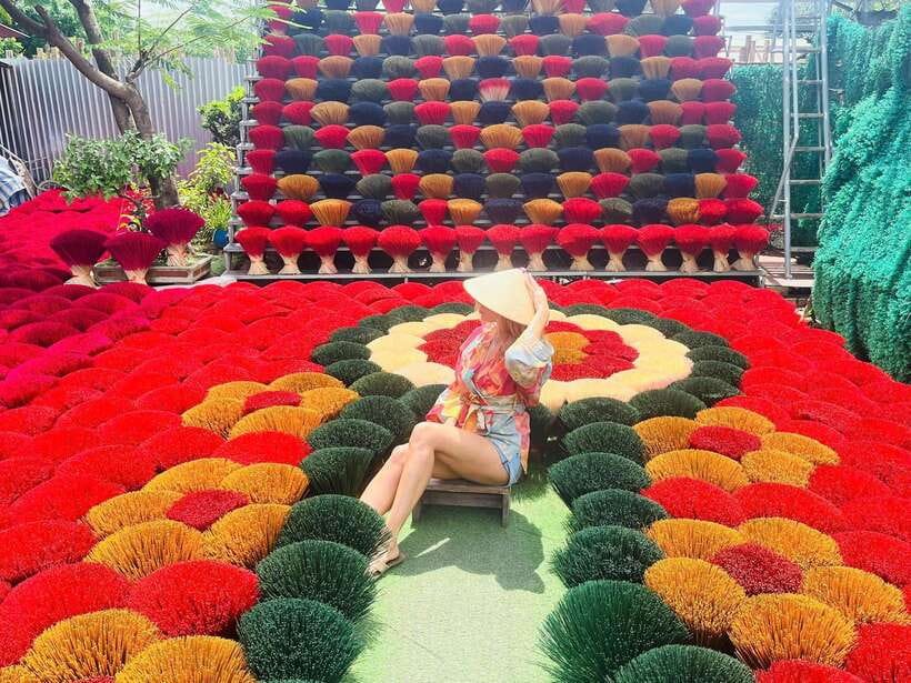 Hanoi: Incense, Hat Making, Lacquer Art Villages Artisanal - Discovering Quang Phu Cau Incense Village