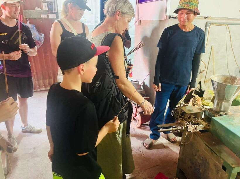 Hanoi: Incense Village, Hat Making, Lacquer & Train Street - Optional Activities and Drop-off Locations