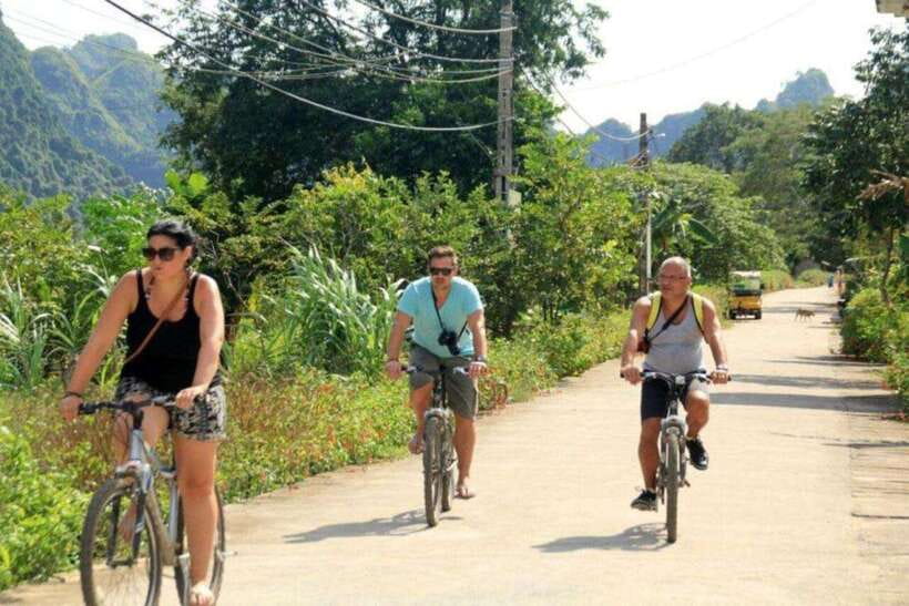 Hanoi: Lan Ha Bay & Cat Ba Island Day Trip on Luxury Cruise - Activities in Lan Ha Bay