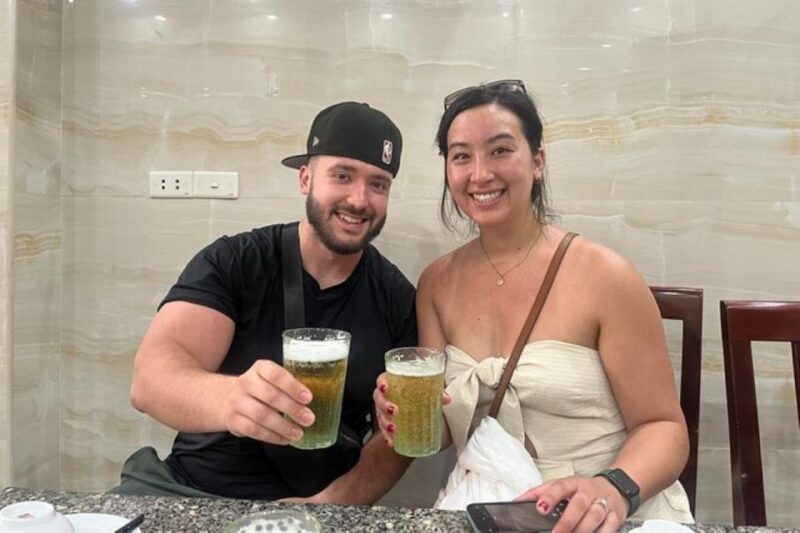 Hanoi Local Fresh Beer and Culinary Tour With Train Street - Tour Guide and Customer Reviews