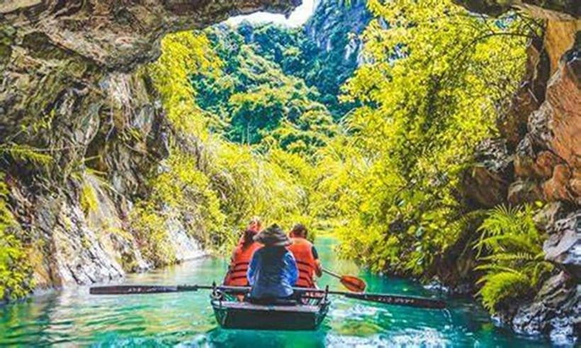 Hanoi: Ninh Binh, Bai Dinh Pagoda, Trang An & Mua Cave Tour - Bai Dinh Pagoda Experience