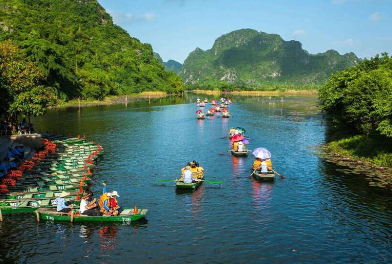 Hanoi: Ninh Binh Full-Day: Trang An, Hoa Lu, Mua Cave, Lunch - Key Points