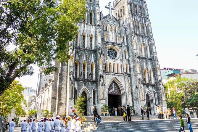 Hanoi - Ninh Binh - Ha Long Bay Tour 5 Days - Day 1: Arrival in Hanoi