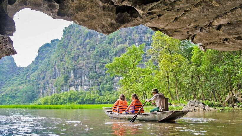 Hanoi: Ninh Binh, Hoa Lu, Tam Coc With Hanoi Food Tour - Convenience in Communication