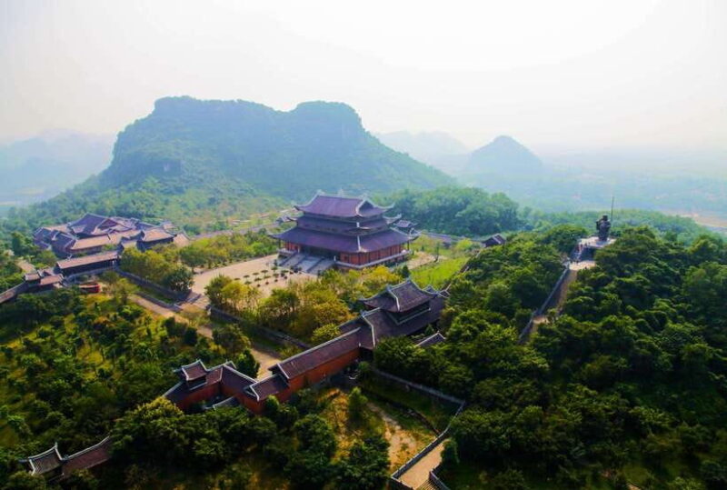 Hanoi: Ninh Binh, Trang An, Mua Cave and Bai Dinh Pagoda - Scenic Boat Ride in Trang An
