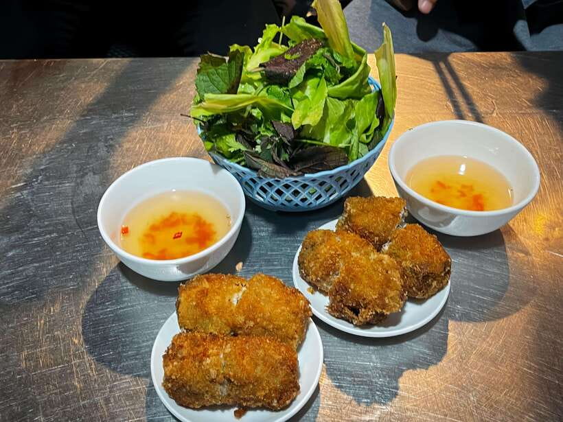 Hanoi Old Quarter Food Free Tour - Key Points
