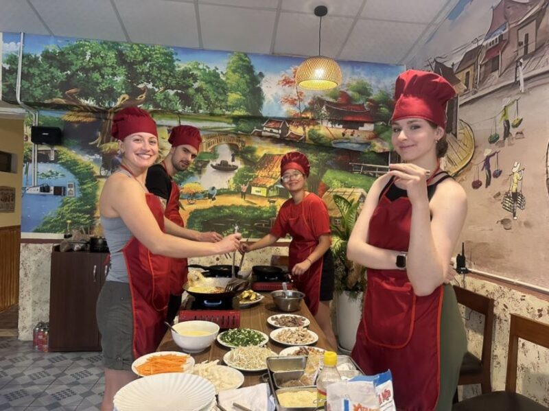 Hanoi: Old Quarter Market Tour and Cooking Class With Meal - Detailed Itinerary