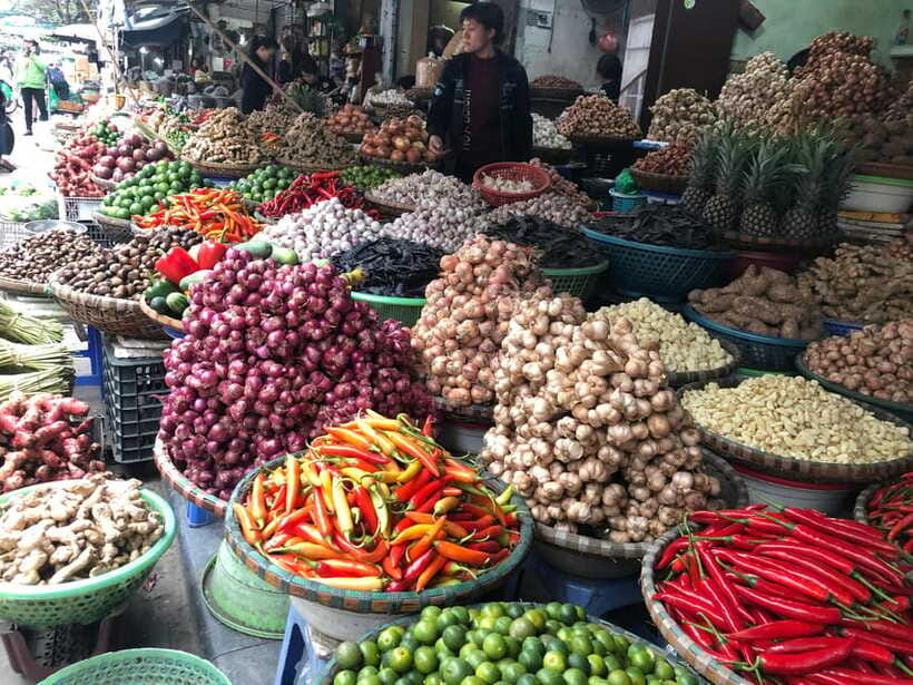 Hanoi: Old Quarter Walking Tour With Private Lunch - Pricing and Booking Information