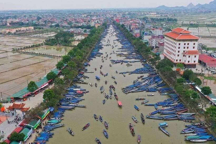 Hanoi: Perfume Pagoda Full-Day Tour With Lunch - Explore the Scenic Perfume Pagoda