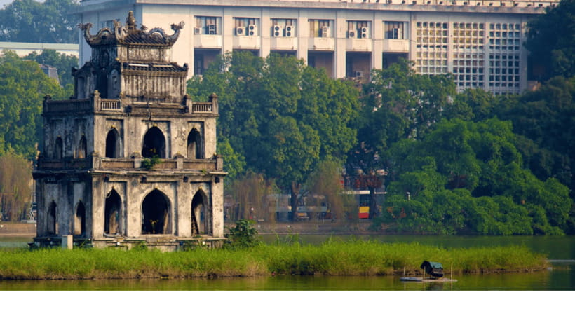 Hanoi: Short Tour With a Local Friend and Train Street Visit - Discovering Hidden Gems of the Old Quarter