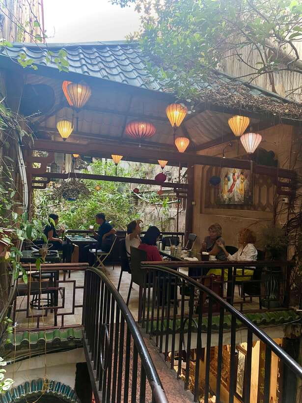 Hanoi Street Food, Coffee Tastings, Alleys Walking Tour - Experiencing Hanoi White Coffee