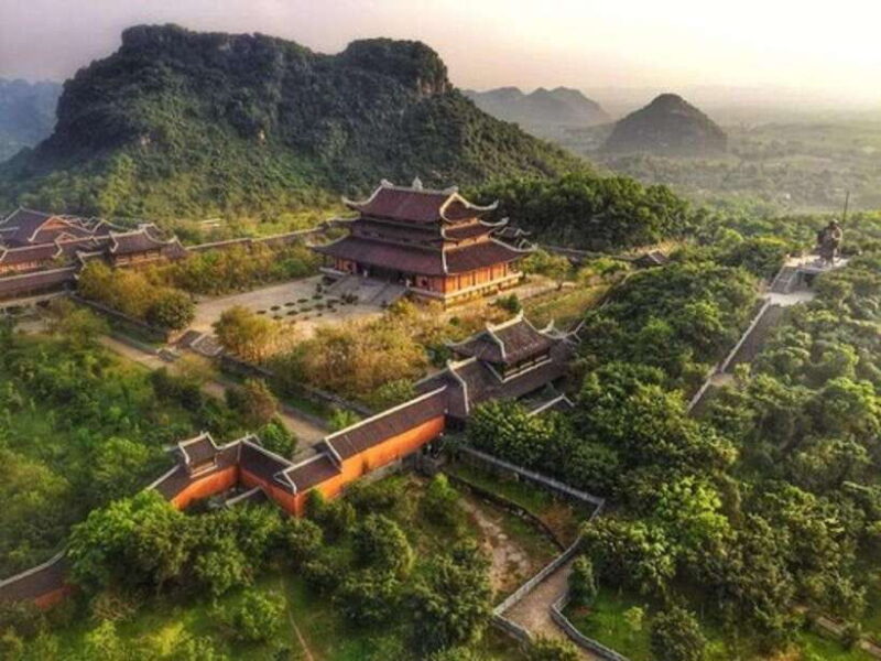 Hanoi: Trang An Boat, Bai Dinh Pagoda and Mua Cave Day Tour - Key Points