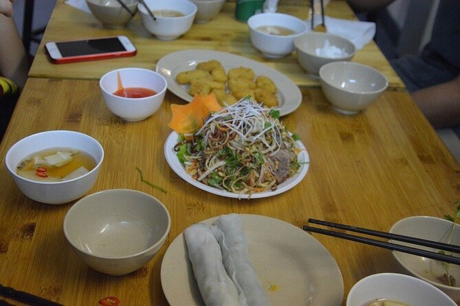 Hanoi Vespa Tours: Hanoi Vintage Vespa Food Tours - Tips for Enjoying the Tour