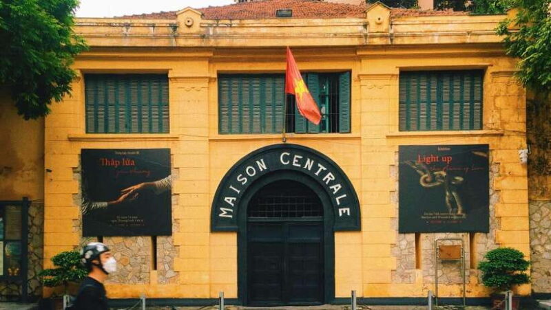 Hanoi: Vietnam War Remnants Museum & Local Train Street - Key Points