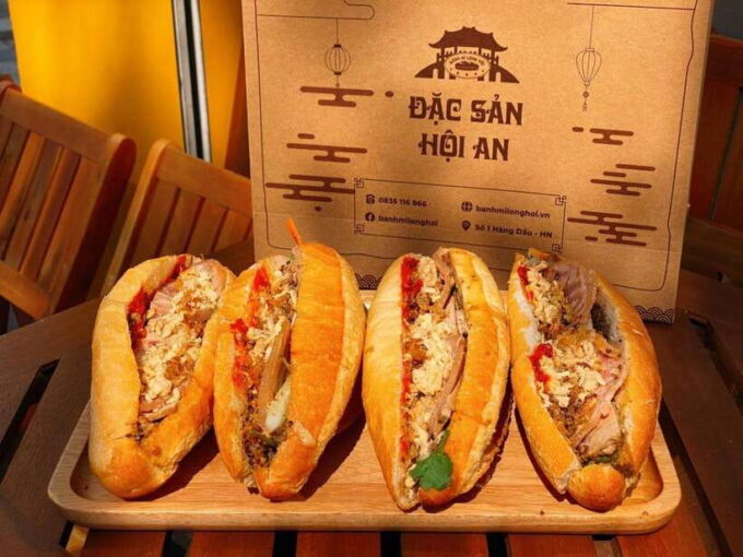 Hanoi: Vietnam War Remnants Museum & Local Train Street - Street Food Tasting in Hanoi Old Quarter