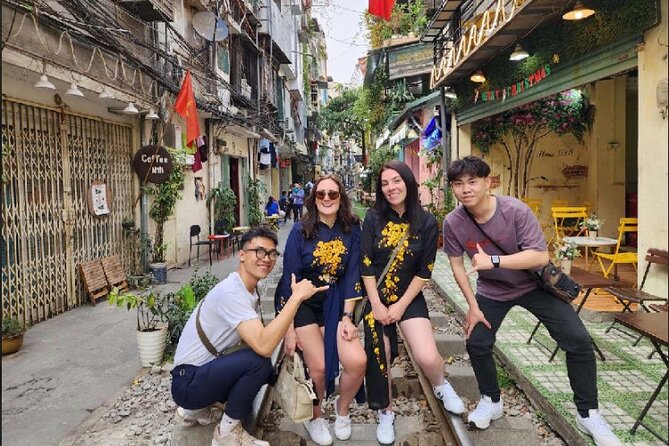 Hanoi Walking Street Food Tour With Train-Street Visit - Food and Drink