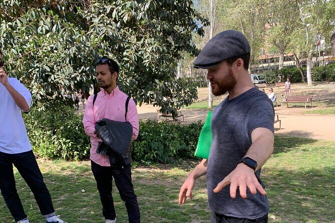 Happiness Walking Tour in Barcelona - Key Points