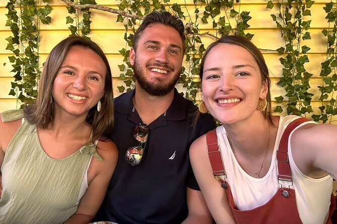 Harbor Quest Tasty Stops Local Secrets - The Sum Up