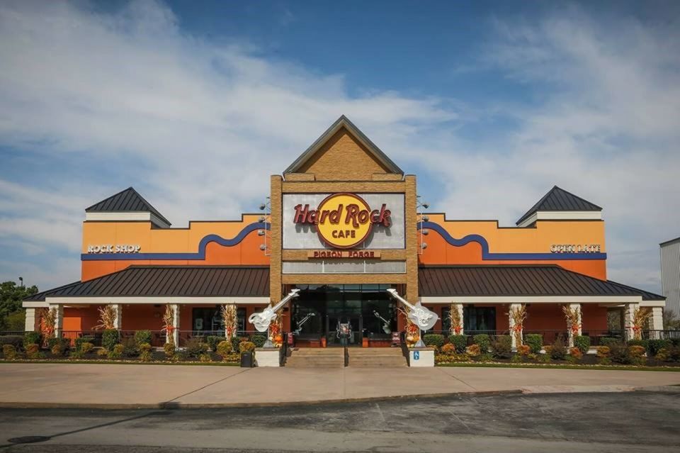 Hard Rock Cafe Pigeon Forge - Outdoor Patio
