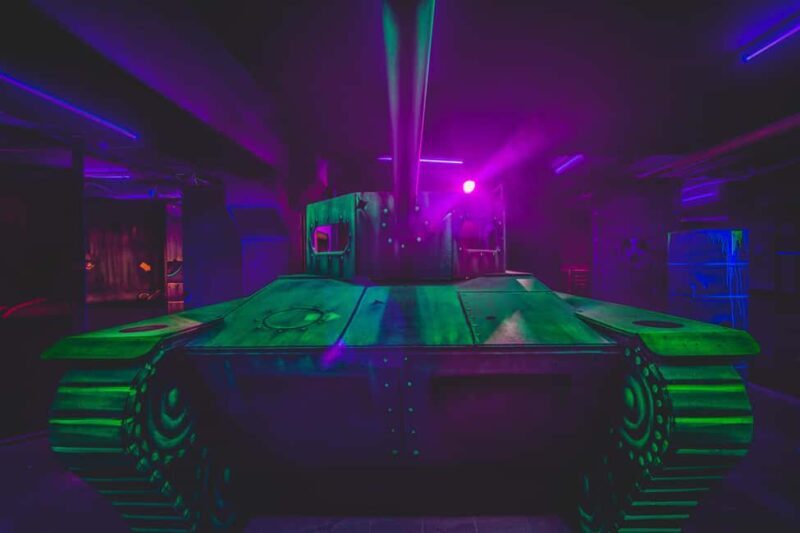 Hasselt: Ultimate Laser Tag Experience 3 Games + Drink - Key Points