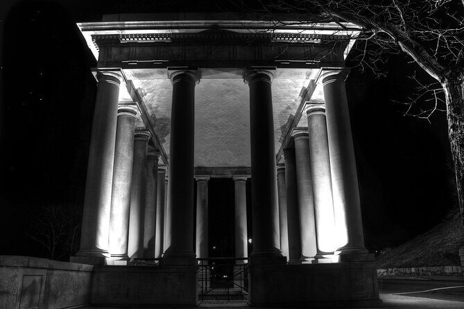 Haunted Harbor Tours Plymouth MA - An Atmospheric Journey into Plymouth’s Haunted Past