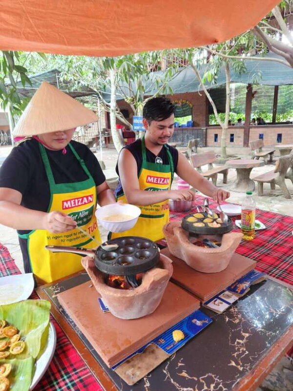 HCM: Authentic Mekong Delta - Boat, TukTuk, Khot Cake Making - Itinerary Highlights of the Day
