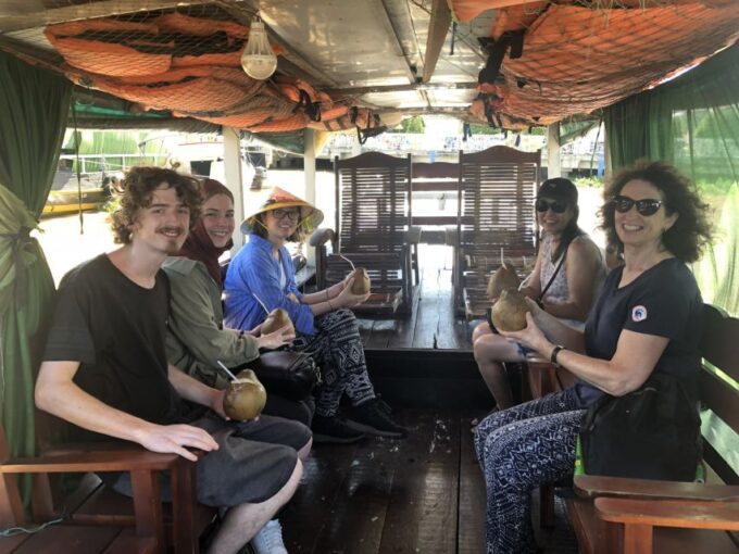 HCM:Mekong Delta 4 Islands Boat Tuk Tuk Try KhotCake Cooking - Experiencing the Vinh Trang Pagoda