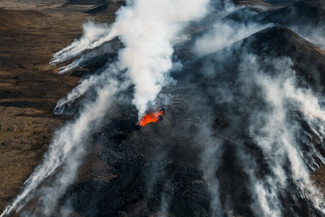 Helicopter Tour Over Icelands Reykjanes Volcano Eruption Site - Why This Tour Offers Great Value