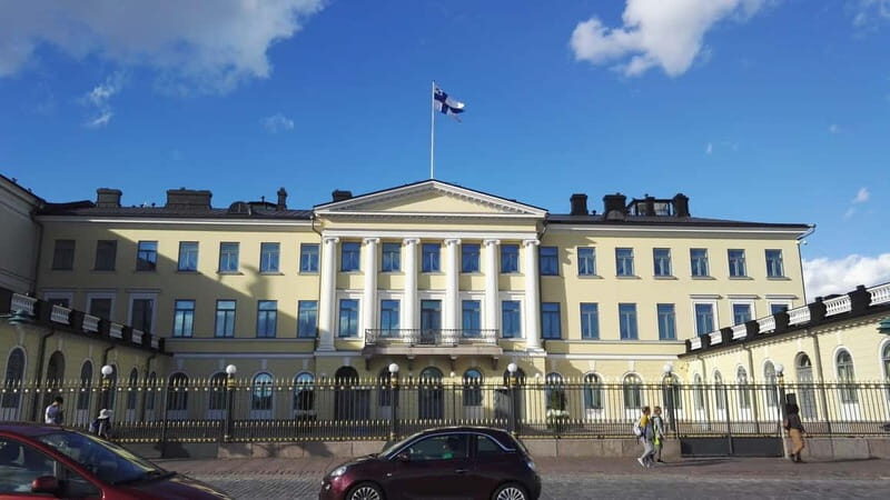 Helsinki: Private All Star Walking Tour - The Grand Finale: Oodi Central Library