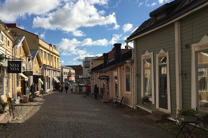 Helsinki Private Sightseeing + Porvoo City Old Town - Exploring Helsinki with a Private Guide