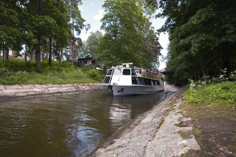 Helsinki: Sightseeing Canal Cruise With Audio Commentary - Detailed Itinerary