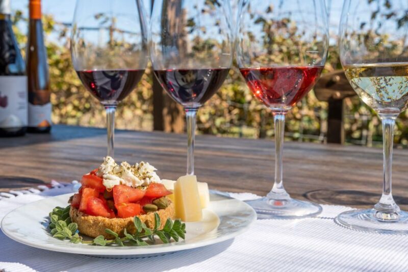 Heraklion: Olive oil and Wine Tour with Lunch - Guide Expertise and Personalization