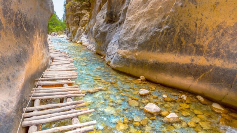 Heraklion: Samaria Gorge Guided Hiking Day Tour - Hiking Experience