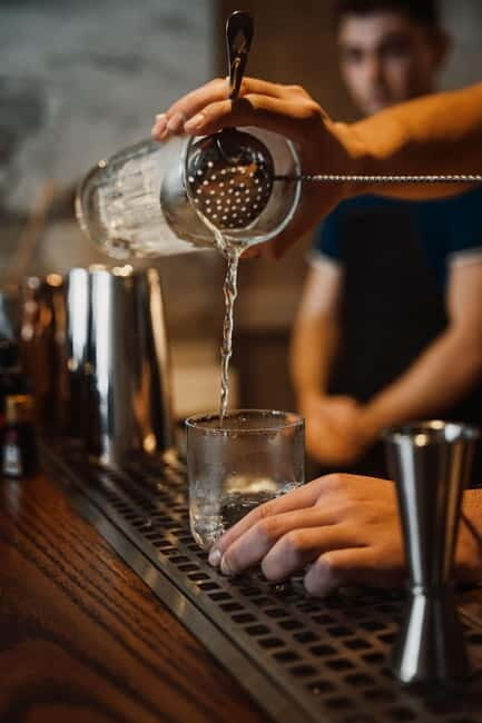 Heraklion: Vegan Cocktail Masterclass with Cretan Flavours - Why This Experience Is Worth It