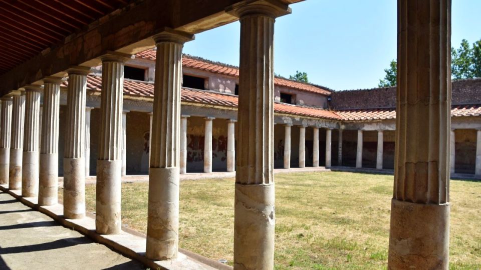 Herculaneum: Half-Day Guided Trip From Naples - Landmarks in Herculaneum