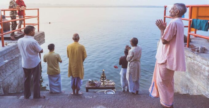 Heritage Walk & Morning Boat Ride With a Storyteller Guide - Tips for a Memorable Experience