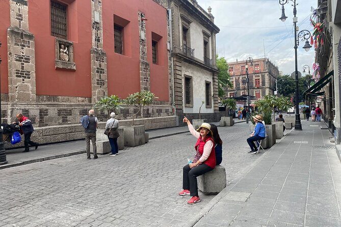 Heroines and Villains in the History of New Spain - FAQ