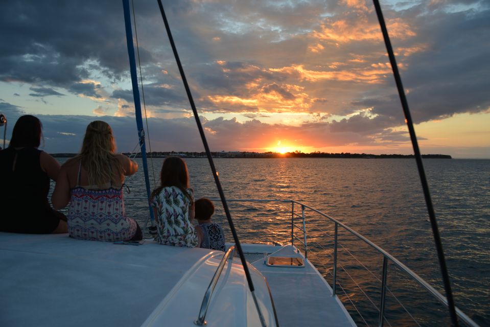 Hervey Bay Champagne Sunset Sail - Inclusions
