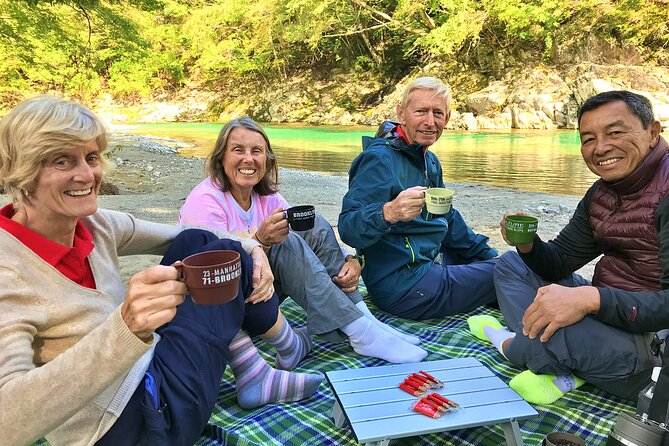Hida Private E-Bike Tour With Premium Lunch and Farm Experience - Enjoying Kaiseki Lunch