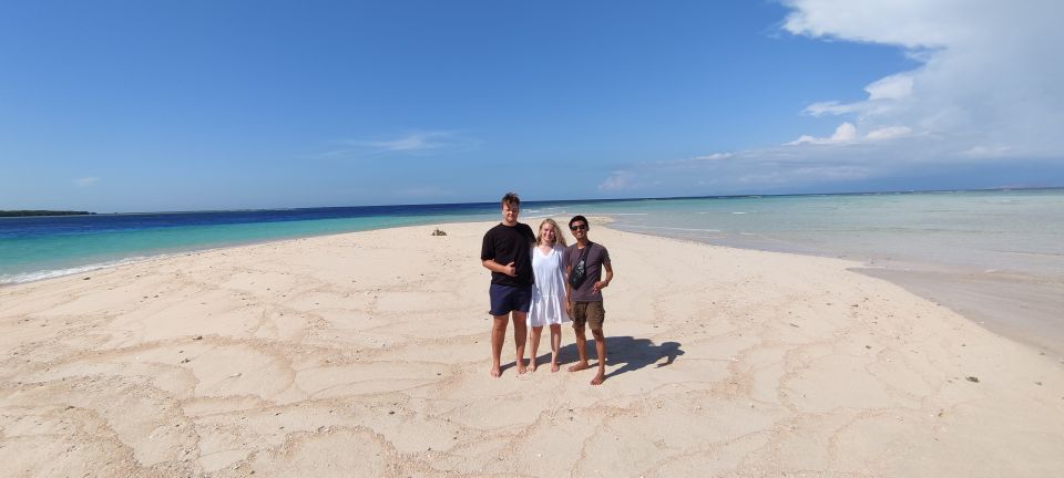 Hidden Gilis Lombok Snorkeling Daily Tour - Itinerary