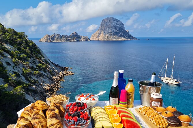 Hidden Ibiza Yoga & Champagne Brunch - Champagne Brunch Experience