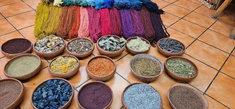 Hierve el agua: A Day of Adventure, Culture, and Flavor - Key Points